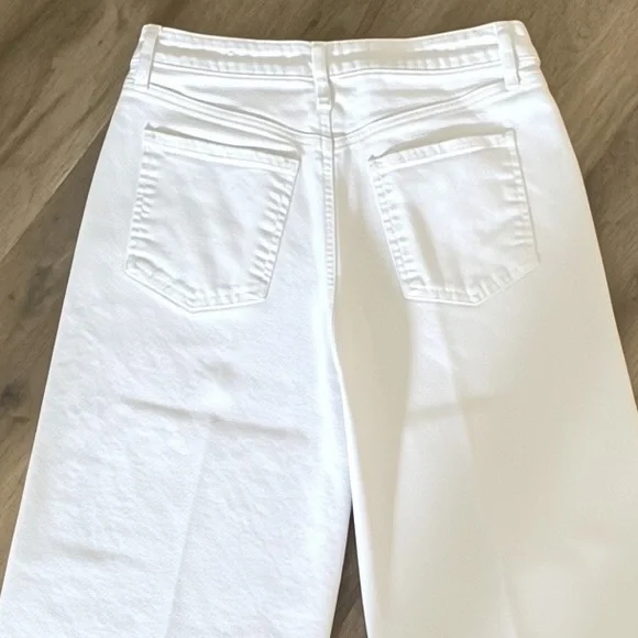 Chico’s Size 0.5 (US 6) Alabaster (White) High Rise Wide Leg Crop Jeans - Picture 6 of 8
